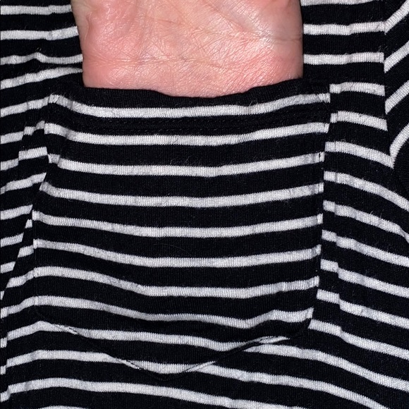 Soft Hollister top - Picture 3 of 5